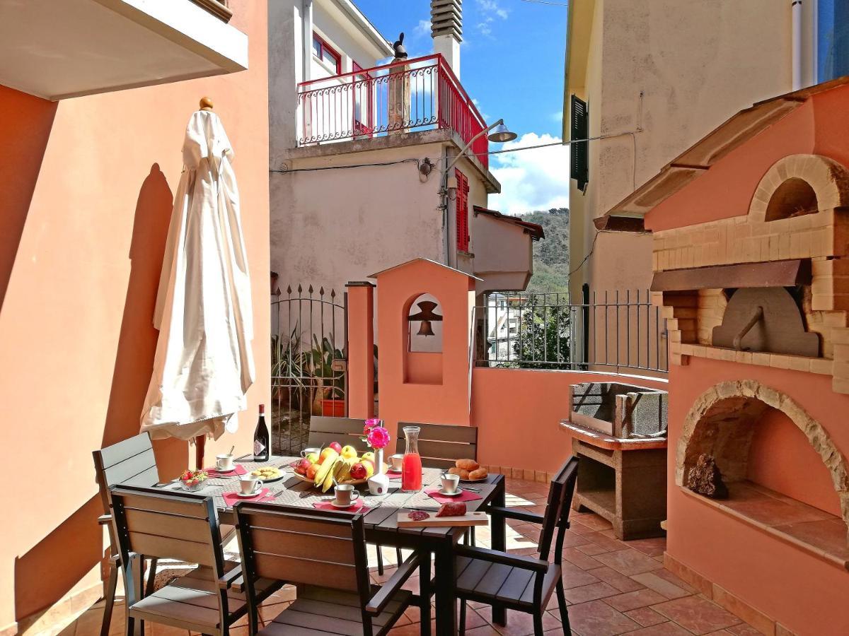 Case Vacanze Borgo Faraldi Villa Faraldi Luaran gambar